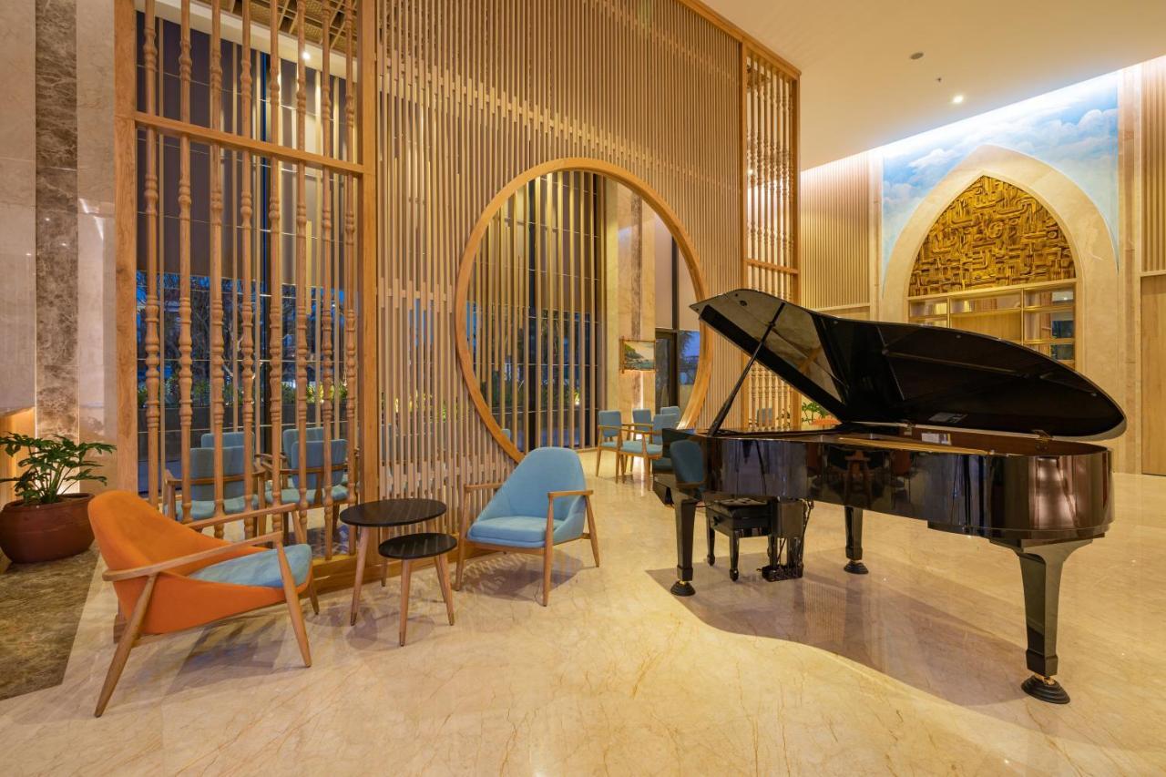 Sala Grand Tuyhoa Hotel Tuy Hoa Eksteriør billede