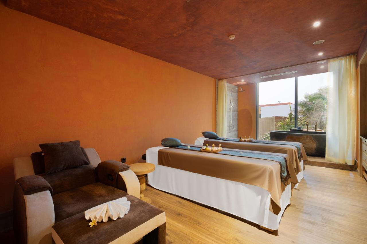 Sala Grand Tuyhoa Hotel Tuy Hoa Eksteriør billede