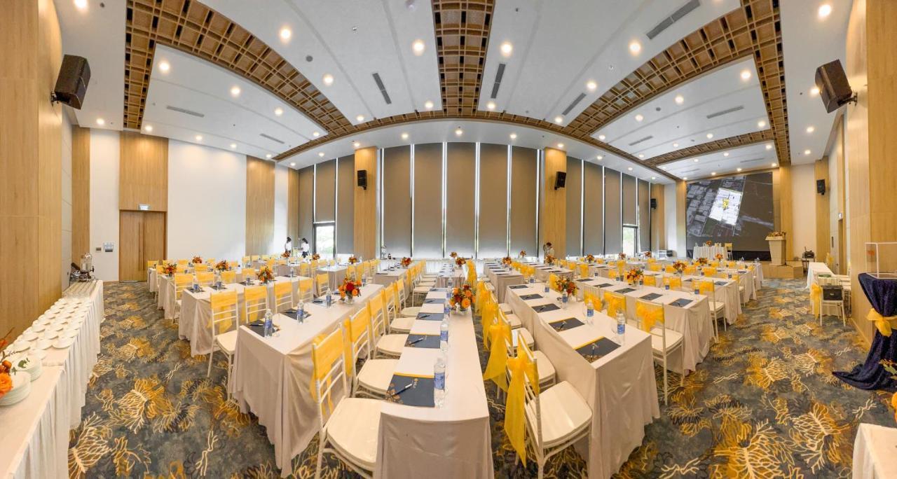 Sala Grand Tuyhoa Hotel Tuy Hoa Eksteriør billede