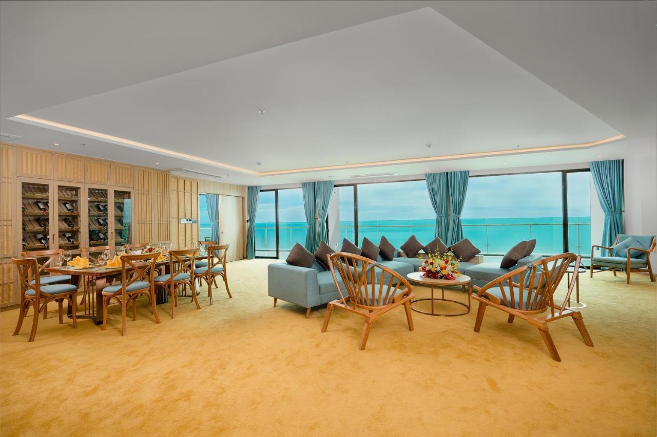 Sala Grand Tuyhoa Hotel Tuy Hoa Eksteriør billede