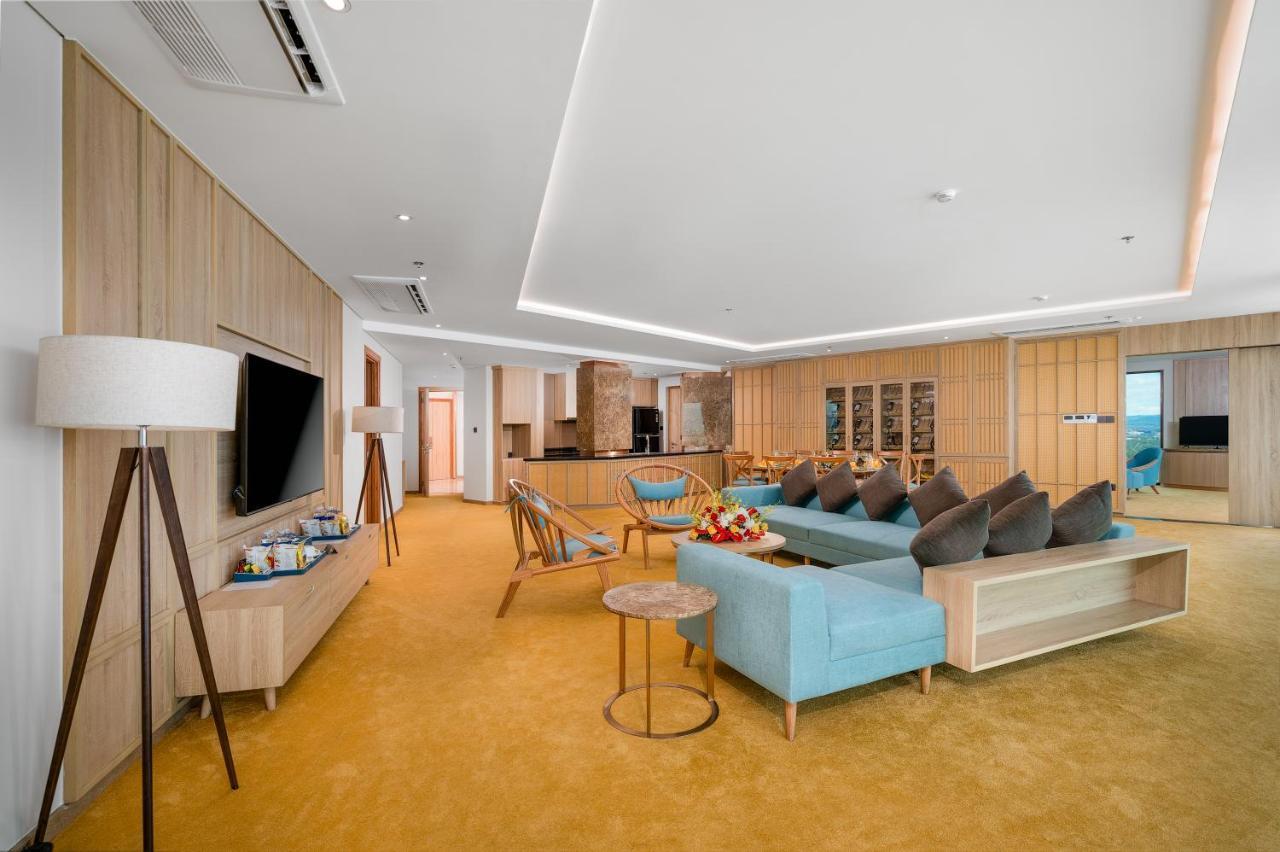 Sala Grand Tuyhoa Hotel Tuy Hoa Eksteriør billede