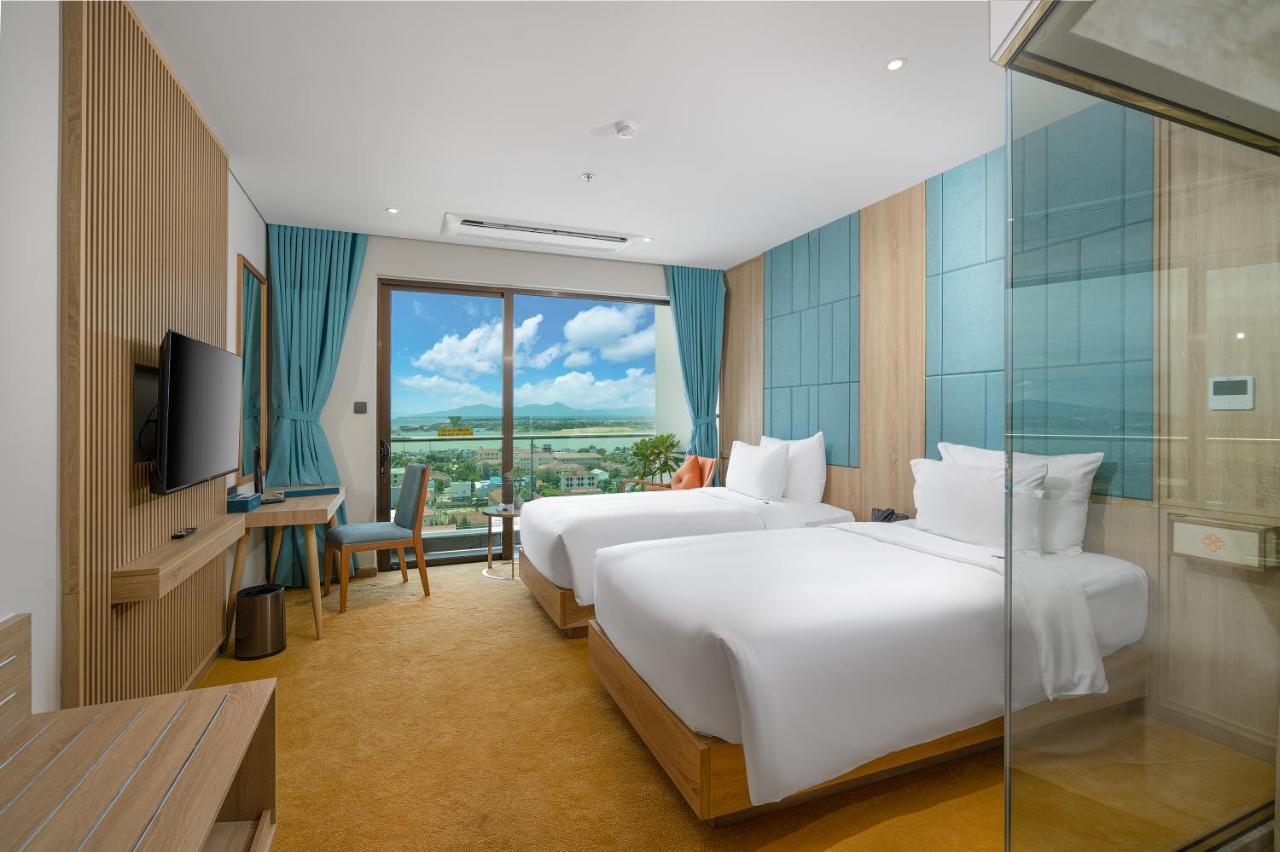 Sala Grand Tuyhoa Hotel Tuy Hoa Eksteriør billede