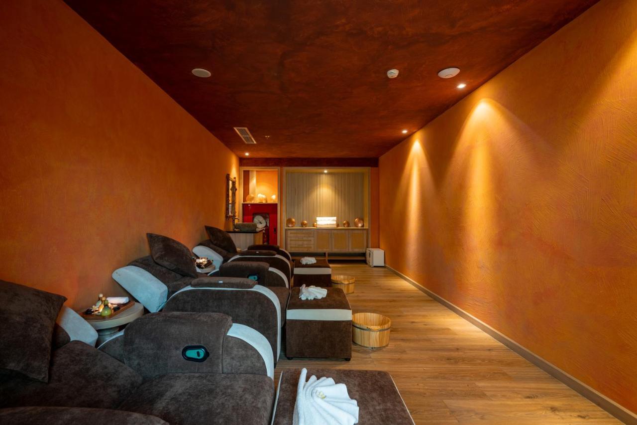 Sala Grand Tuyhoa Hotel Tuy Hoa Eksteriør billede